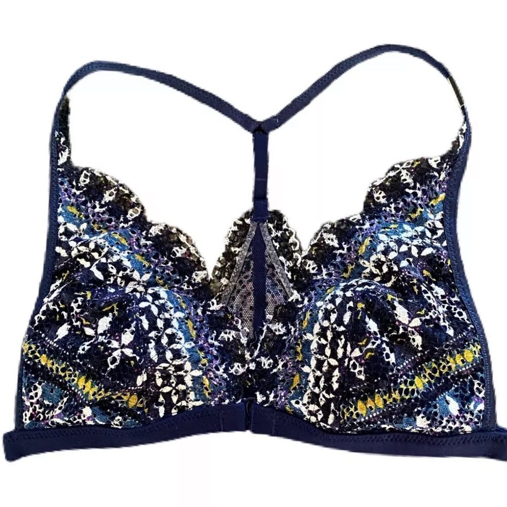 Victorias Secret Body Crochet Lace Lined - Removable Padding bralette bra navy